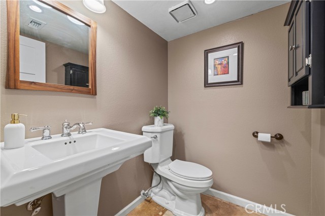 Detail Gallery Image 26 of 53 For 23644 Mesa Ct, Valencia,  CA 91355 - 3 Beds | 3 Baths