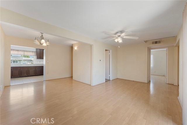 962 E Sandra Avenue, Arcadia CA: https://media.crmls.org/medias/1916fc0d-1aff-4fd2-907a-d3b9127e9ccc.jpg