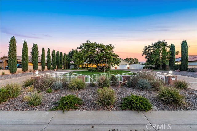 Detail Gallery Image 10 of 75 For 2608 Desert Rose Dr, Lancaster,  CA 93536 - 4 Beds | 4 Baths