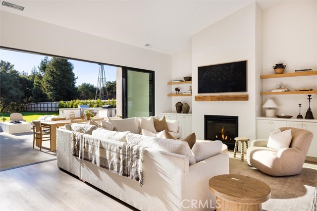 Detail Gallery Image 12 of 35 For 5260 Windmill Wy, San Luis Obispo,  CA 93401 - 4 Beds | 2/1 Baths