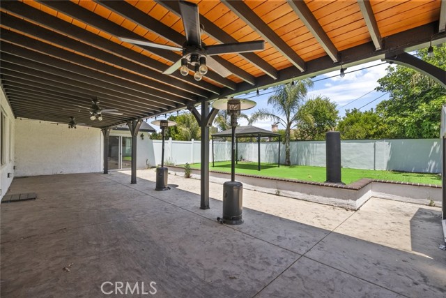 7750 Eton Avenue, Canoga Park CA: https://media.crmls.org/medias/1918459a-1669-4c23-b4df-0d6bd53896fb.jpg