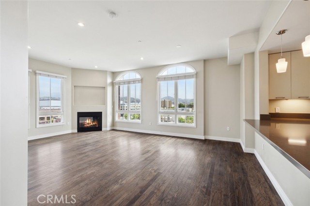Detail Gallery Image 3 of 71 For 619 Caruso Ave, Glendale,  CA 91210 - 2 Beds | 3 Baths