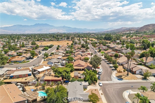 Detail Gallery Image 33 of 35 For 690 Barber Dr, Hemet,  CA 92543 - 2 Beds | 2 Baths