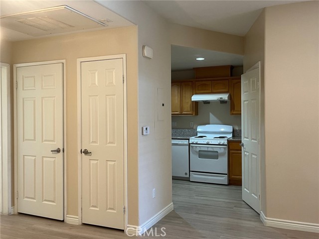 Detail Gallery Image 5 of 15 For 111 N 2nd St #107,  Alhambra,  CA 91801 - 1 Beds | 1 Baths