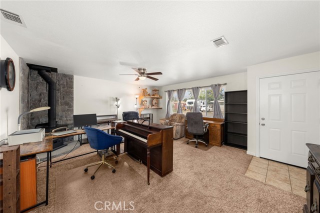 12610 Serrano Drive, Yucaipa CA: https://media.crmls.org/medias/1918c8e8-2f31-429b-9eeb-7393603614bc.jpg