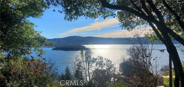 Detail Gallery Image 6 of 27 For 11664 Lakeview Drive, Clearlake Oaks,  CA 95423 - 2 Beds | 1/1 Baths