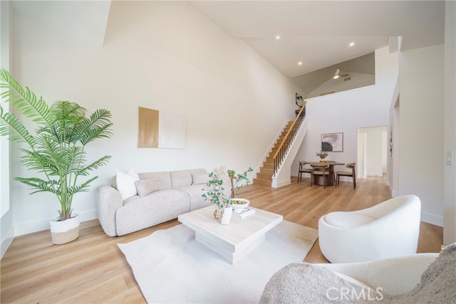 16501 Dundee Court, La Mirada CA: https://media.crmls.org/medias/1918ff2c-a820-4a5d-9847-d87161b143a7.jpg