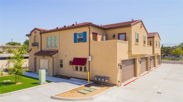 Detail Gallery Image 17 of 21 For 1185 W Grand #3,  Pomona,  CA 91766 - 3 Beds | 3 Baths
