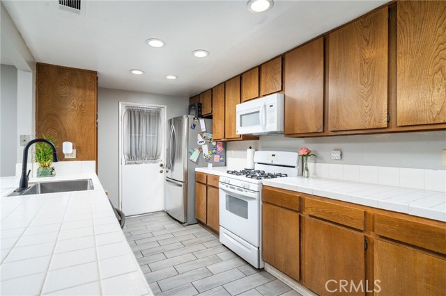 Image 10 of 44 For 22586 Main Street