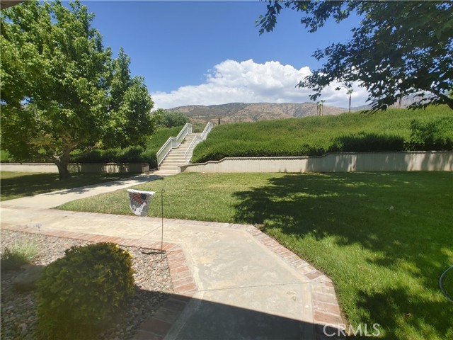 Detail Gallery Image 3 of 48 For 9886 Onyx St, Yucaipa,  CA 92399 - 3 Beds | 2/1 Baths