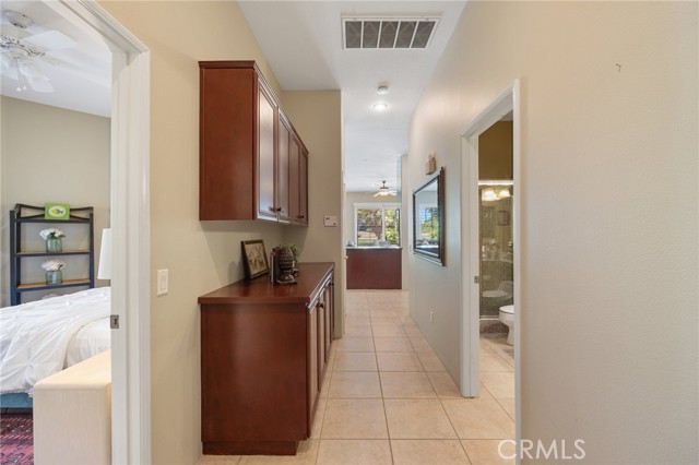 103 N Kavenish Drive, Rancho Mirage CA: https://media.crmls.org/medias/1919dcfb-ea2a-4841-a0ef-8f32aa7ed01f.jpg