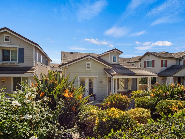 Detail Gallery Image 4 of 55 For 9425 San Bernardino Rd, Rancho Cucamonga,  CA 91730 - 4 Beds | 3 Baths