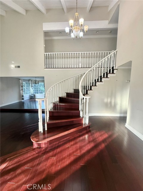 Detail Gallery Image 3 of 33 For 213 E Borromeo, Placentia,  CA 92870 - 5 Beds | 4 Baths