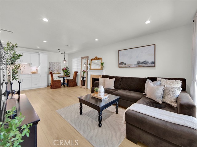 28839 Conejo View Drive, Agoura Hills CA: https://media.crmls.org/medias/191ba834-ab1f-47a4-bb85-a1031e56512c.jpg