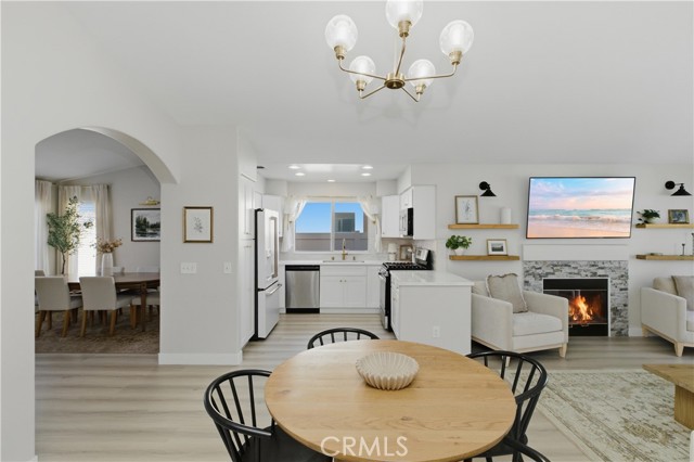 Detail Gallery Image 18 of 44 For 3199 Rowena, Corona,  CA 92882 - 3 Beds | 2 Baths