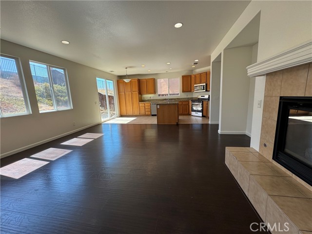 Detail Gallery Image 10 of 23 For 31973 Browning St, Murrieta,  CA 92563 - 4 Beds | 2/1 Baths