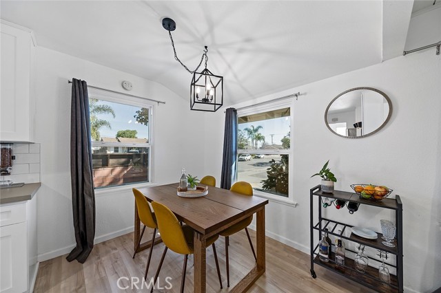 Detail Gallery Image 5 of 38 For 3581 Kemble Ave, Long Beach,  CA 90808 - 3 Beds | 2/1 Baths