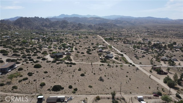 Detail Gallery Image 10 of 12 For 5525 Minna Gombell Ln, Pioneertown,  CA 92268 - – Beds | – Baths