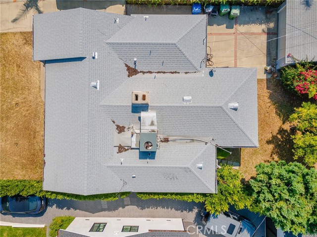 10348 Woodbridge Street, Toluca Lake CA: https://media.crmls.org/medias/191feb54-23ac-4246-9cd7-c641ba196158.jpg