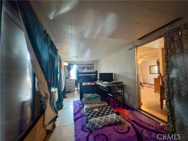 6352 Budlong Lake Avenue, San Diego CA: https://media.crmls.org/medias/1920c5cb-7f09-4120-9dba-bae2aa4e7537.jpg