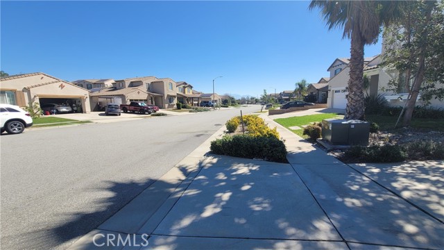 Detail Gallery Image 5 of 22 For 12349 Rodeo #B,  Rancho Cucamonga,  CA 91739 - 1 Beds | 1 Baths