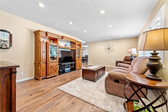 Detail Gallery Image 11 of 53 For 19830 Grant, Corona,  CA 92881 - 4 Beds | 3 Baths