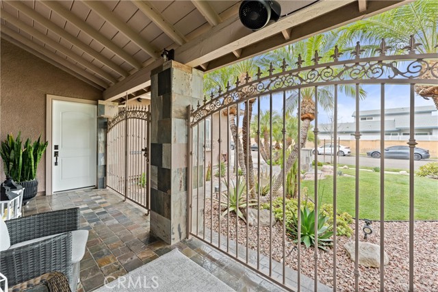 18516 Casandra Avenue, Cerritos CA: https://media.crmls.org/medias/1921fee1-8cb1-4fc9-b63a-f41ca950c13e.jpg