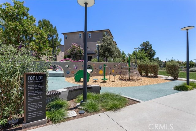 352 Merit, Irvine CA: https://media.crmls.org/medias/19238c5f-4e1c-4eef-9693-3acead345b82.jpg