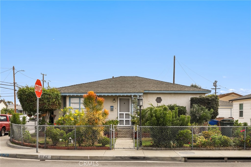 MLS #OC25244642 image #13