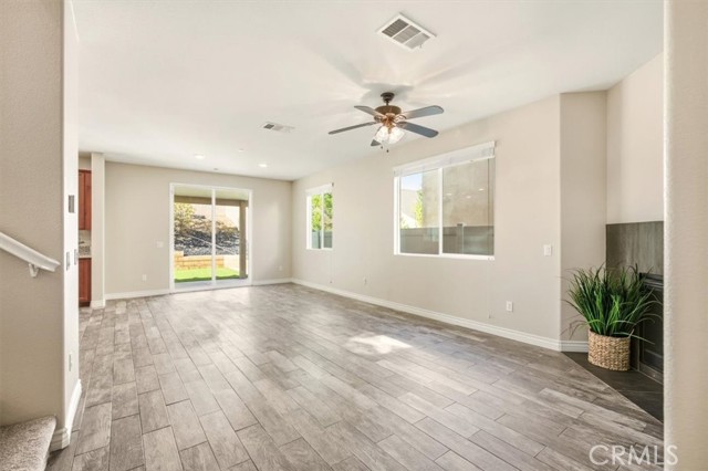 Detail Gallery Image 8 of 50 For 3715 Bur Oak, San Bernardino,  CA 92407 - 4 Beds | 3 Baths