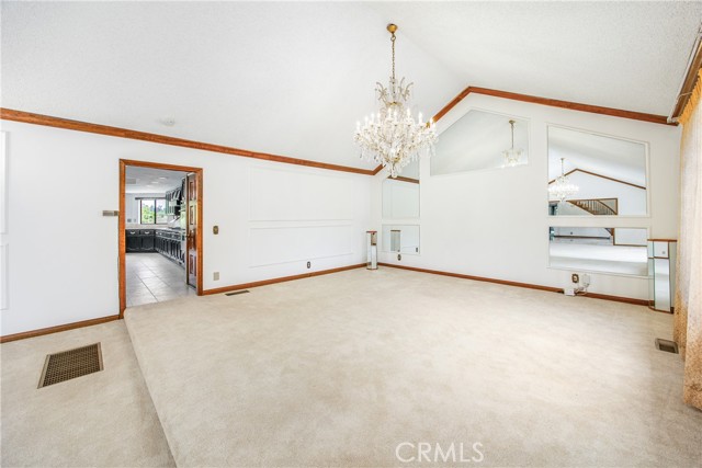668 E Sunset N Drive, Redlands CA: https://media.crmls.org/medias/1923ffc6-9f2a-476d-a21c-1e4cf752d0e5.jpg