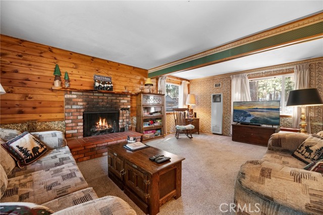 Detail Gallery Image 1 of 16 For 400 Shakespeare Ln, –,  CA 92314 - 3 Beds | 3 Baths