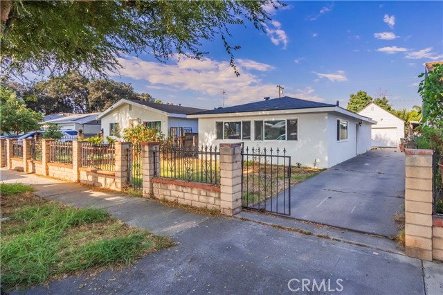 2078 Evergreen St, Santa Ana, CA 92707