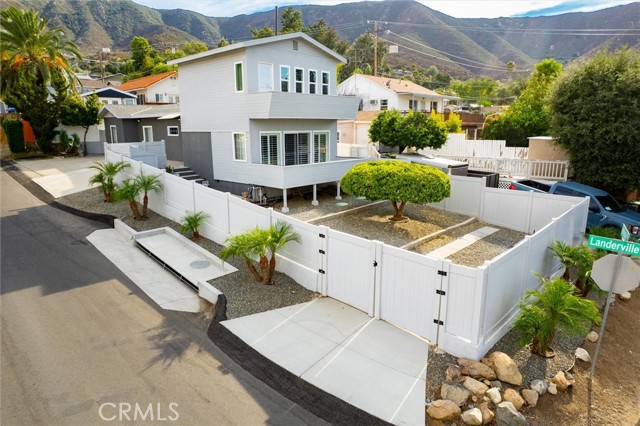 Detail Gallery Image 3 of 49 For 33411 Landerville Bld, Lake Elsinore,  CA 92530 - 3 Beds | 2 Baths