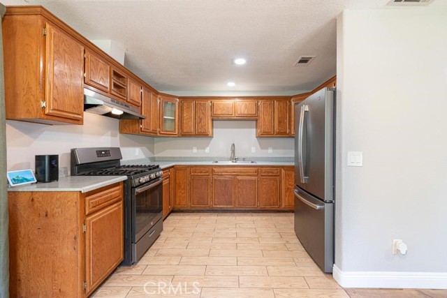 4356 Gardena Drive, Riverside CA: https://media.crmls.org/medias/1925b941-cc83-4450-8ad5-52a4df00deba.jpg