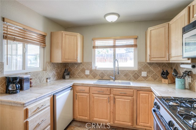 Detail Gallery Image 11 of 33 For 30 Acacia Ave, Oroville,  CA 95966 - 3 Beds | 2 Baths