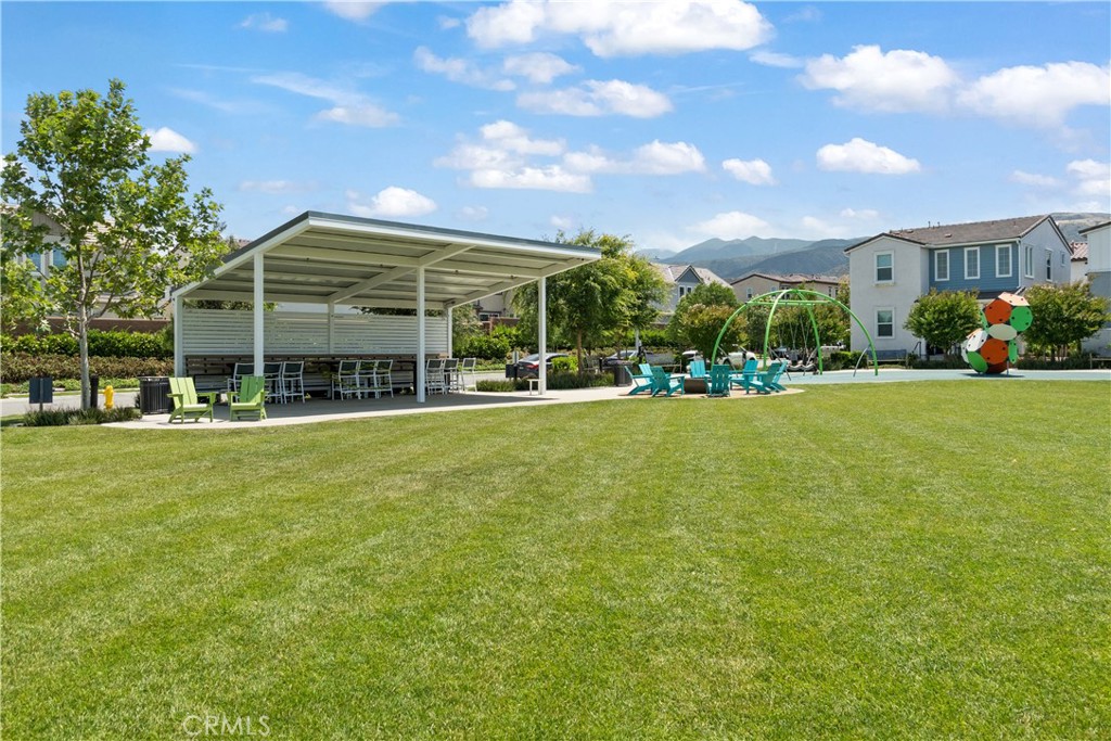 https://media.crmls.org/medias/1926612d-26a0-4d45-96a9-ab2bb3c826fb.jpg?preset=X-Large
