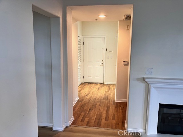 Detail Gallery Image 4 of 35 For 3134 Watermarke Pl, Irvine,  CA 92612 - 2 Beds | 2 Baths