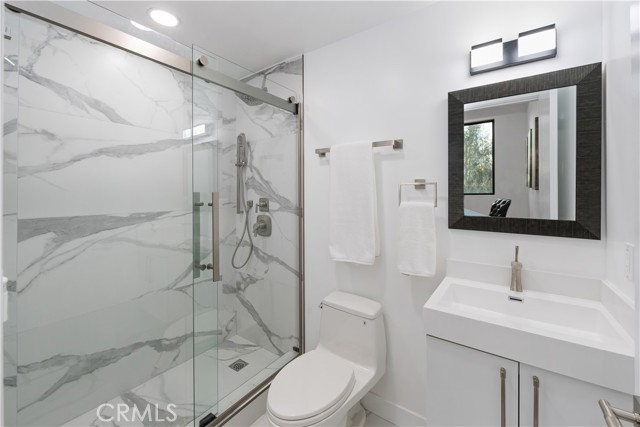Detail Gallery Image 22 of 36 For 6561 Pickwick St, Los Angeles,  CA 90042 - 3 Beds | 3/1 Baths