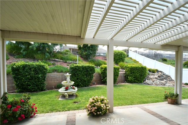 Detail Gallery Image 12 of 14 For 1064 Apple Blossom Ln, Corona,  CA 92881 - 4 Beds | 2/1 Baths