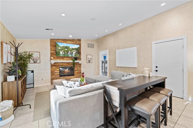 1757 Park View Drive, Palm Springs CA: https://media.crmls.org/medias/19276f15-13ef-4ea3-8ca3-f1cfd05fb3ba.jpg