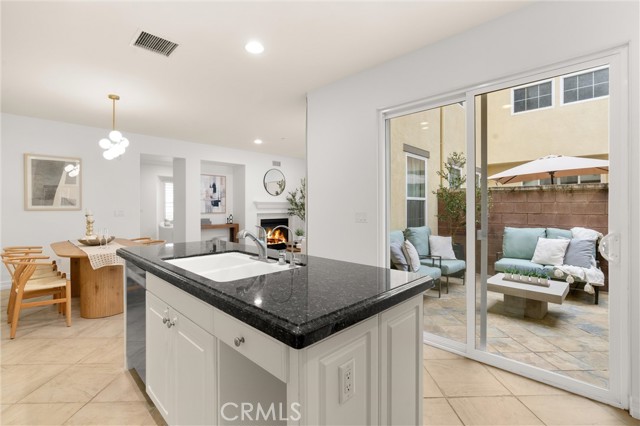 5 Orange Blossom Circle, Mission Viejo CA: https://media.crmls.org/medias/1927e7ba-440c-4aa4-8c2a-87ed9ae56b64.jpg