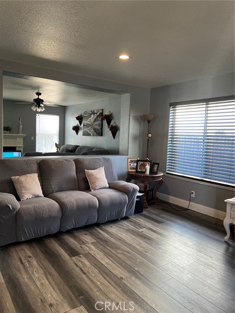 Detail Gallery Image 9 of 52 For 721 Heron Dr, Los Banos,  CA 93635 - 4 Beds | 2/1 Baths