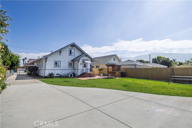 Detail Gallery Image 3 of 38 For 214 N 7th, Santa Paula,  CA 93060 - 4 Beds | 2 Baths