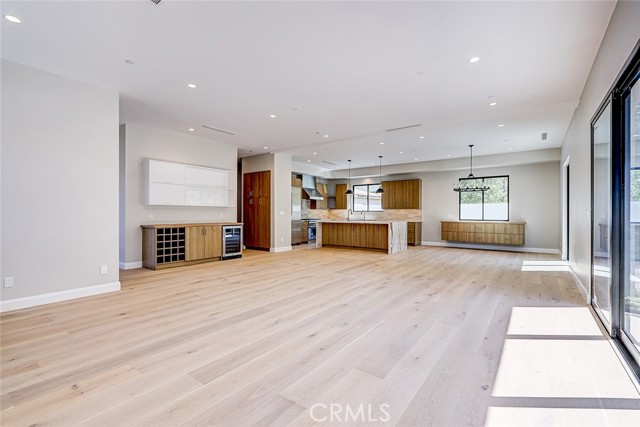 Detail Gallery Image 8 of 45 For 3310 Blossom Ln, Redondo Beach,  CA 90278 - 4 Beds | 3/1 Baths