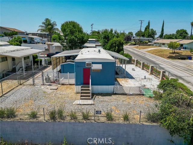 12995 6th, Yucaipa CA: https://media.crmls.org/medias/19294903-1dc0-443f-a324-76ebc61f3e5d.jpg