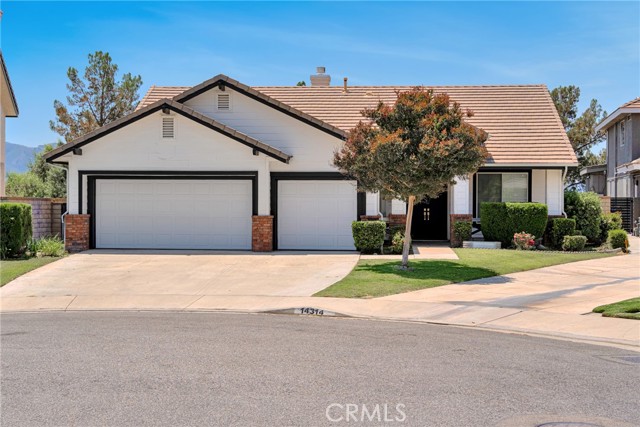 Detail Gallery Image 1 of 33 For 14310 Platt Ct, Canyon Country,  CA 91387 - 3 Beds | 2 Baths
