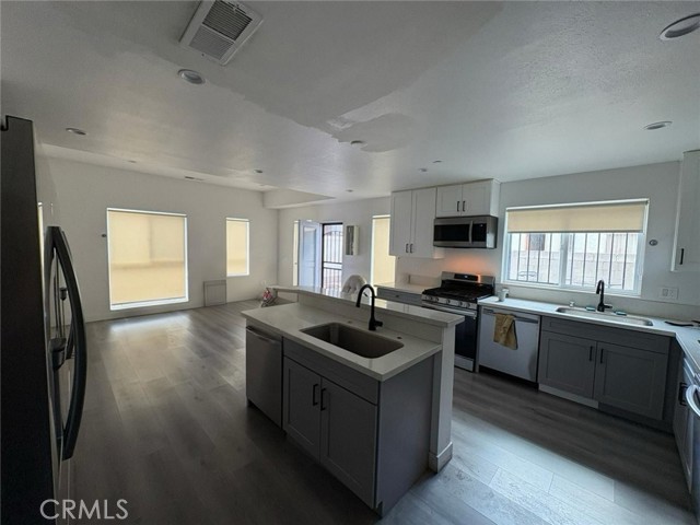 Detail Gallery Image 18 of 23 For 1814 W 36th St, Los Angeles,  CA 90018 - – Beds | – Baths