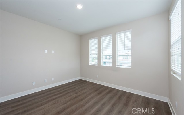 54 Sagan Way, Irvine CA: https://media.crmls.org/medias/192a0b1b-2824-4924-9c75-6748a7230a37.jpg