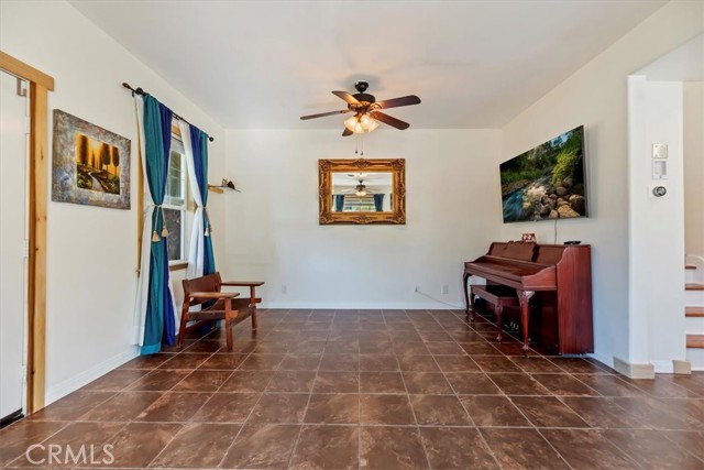 8119 W Preserve, Chino CA: https://media.crmls.org/medias/192a13fe-63ea-4630-8452-f73ca16aa649.jpg